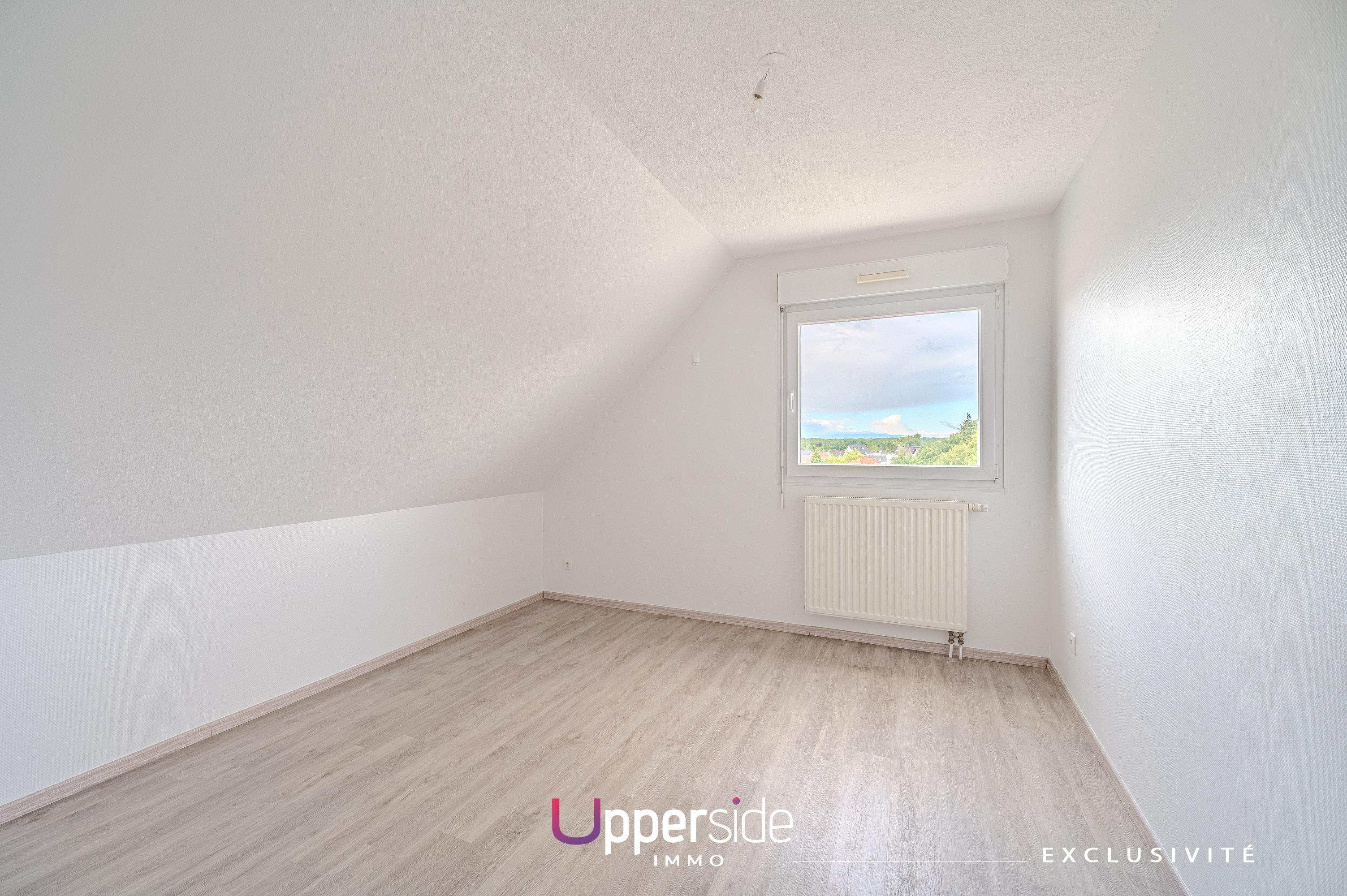 ORCHIDEE – Duplex 4/5p en très bon état, belles prestations Image