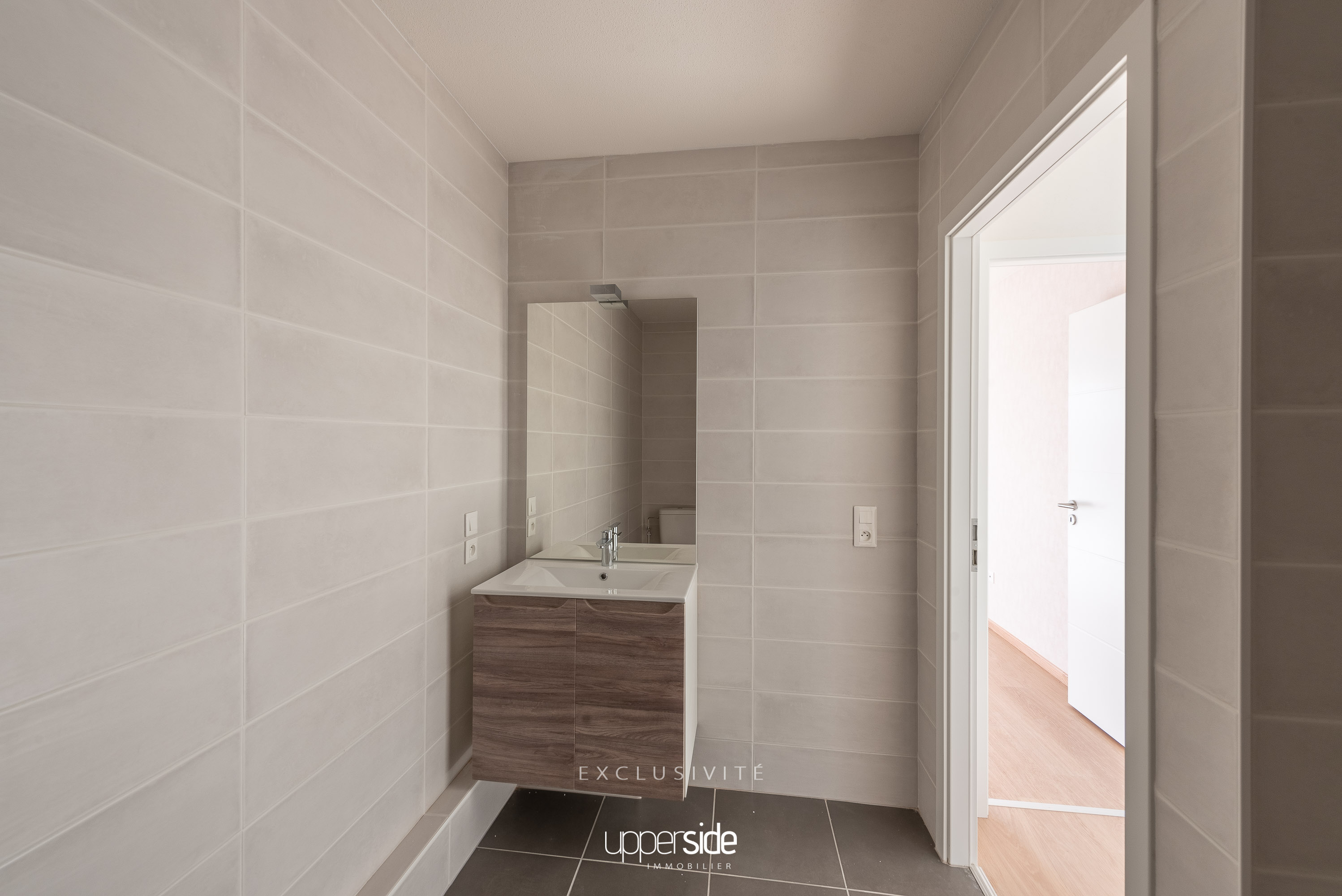 VIVA – Appartement 2 pièces récent orienté sud avec balcon et parking Image