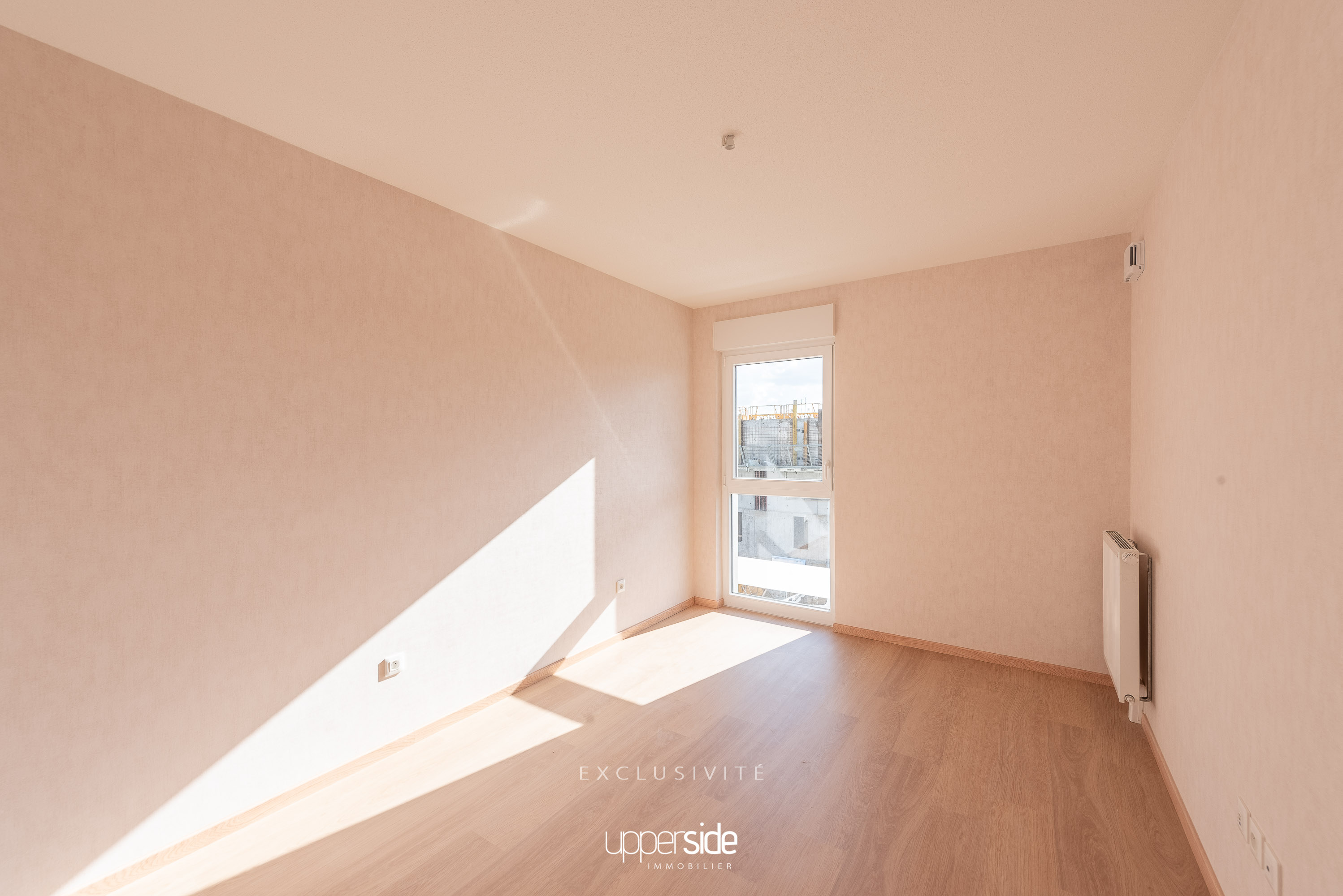 VIVA – Appartement 2 pièces récent orienté sud avec balcon et parking Image