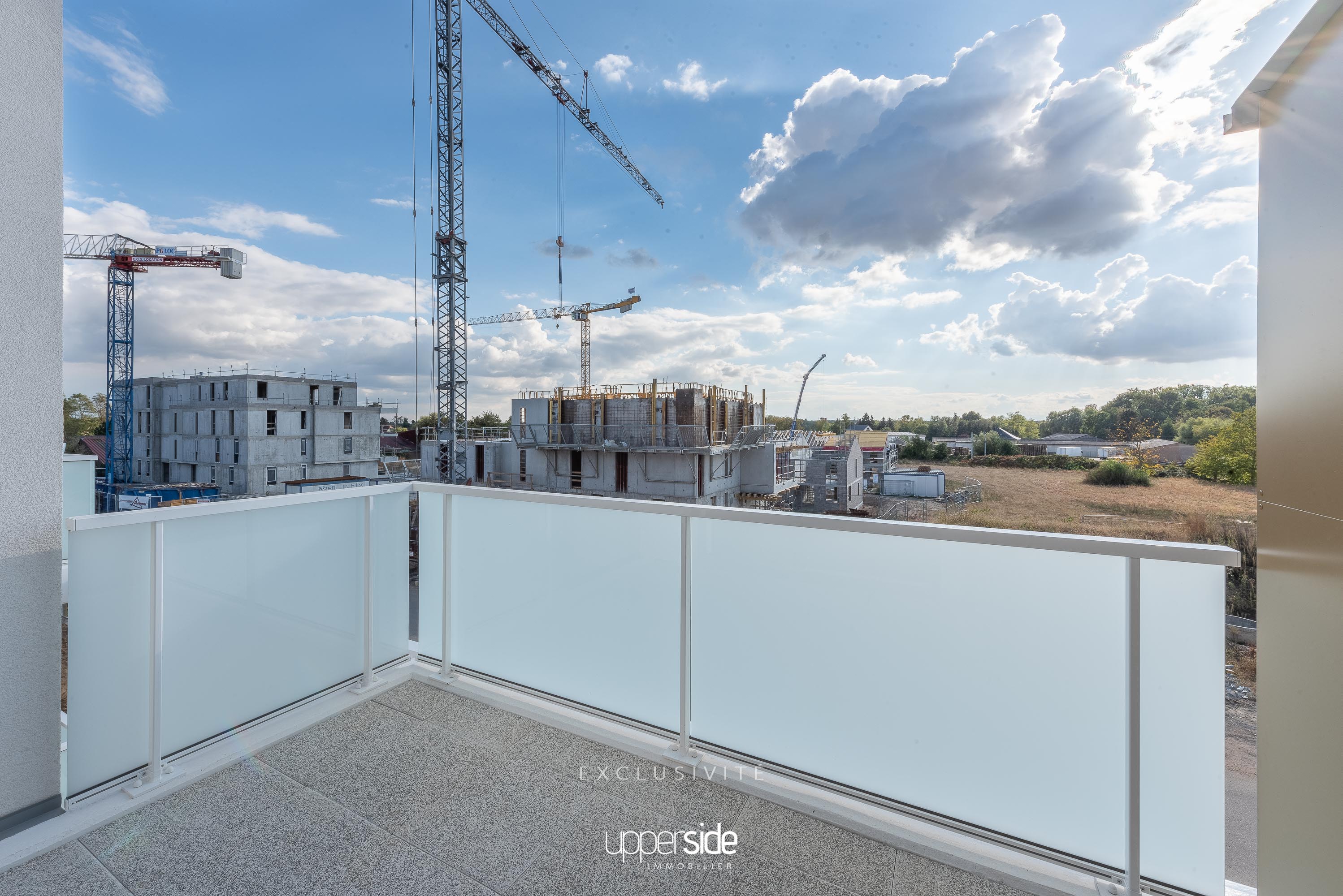 VIVA – Appartement 2 pièces récent orienté sud avec balcon et parking Image