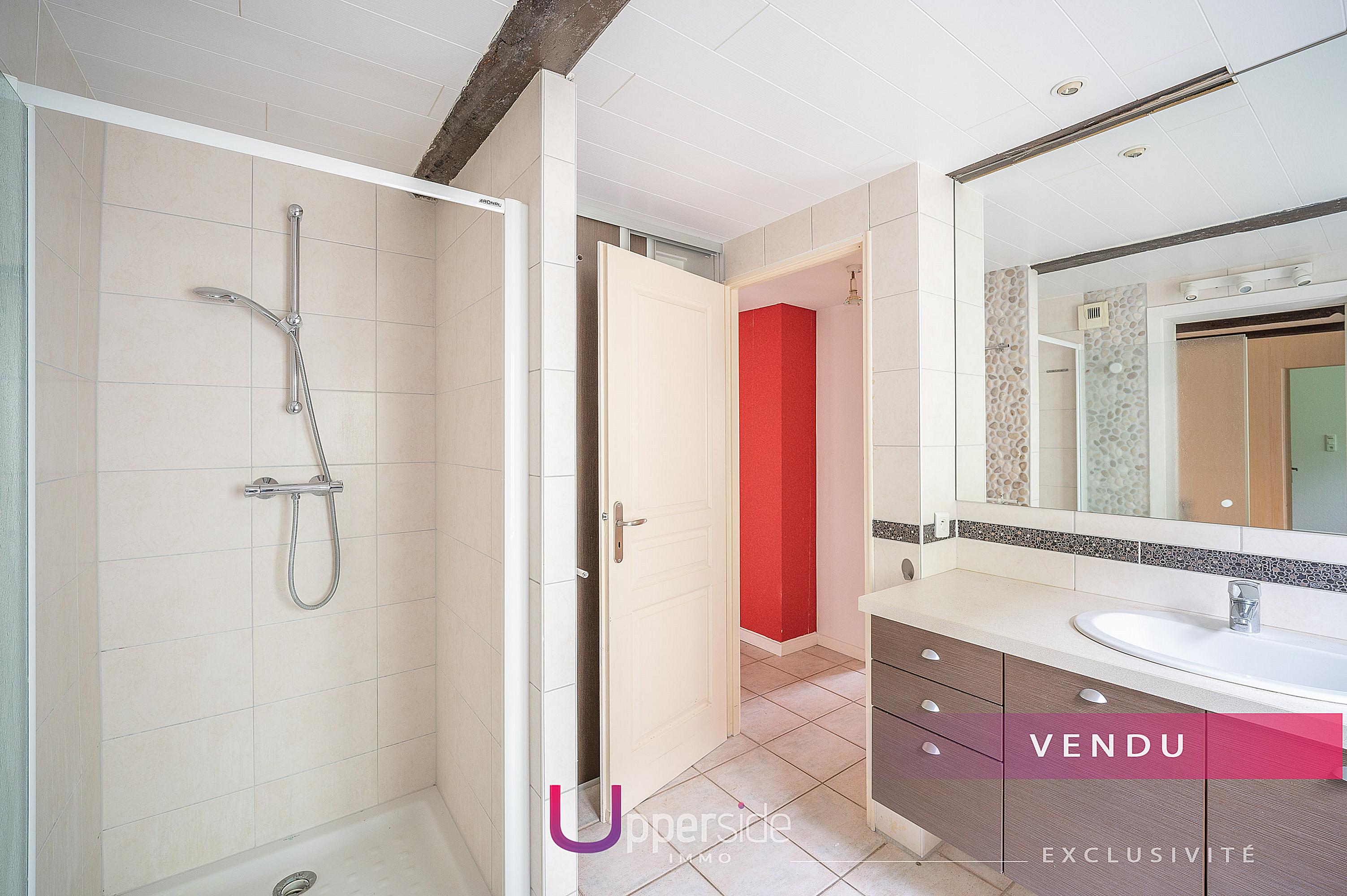 Upperside_immo_MURANO_maison_hervé_viller_weitbruch_salle_de_bains_vendu-concentrate