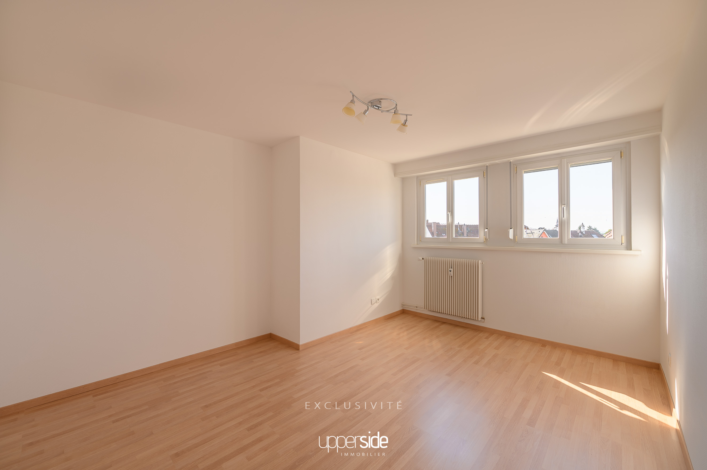 HORUS – Appartement 4 pièces au dernier étage en très bon état Image