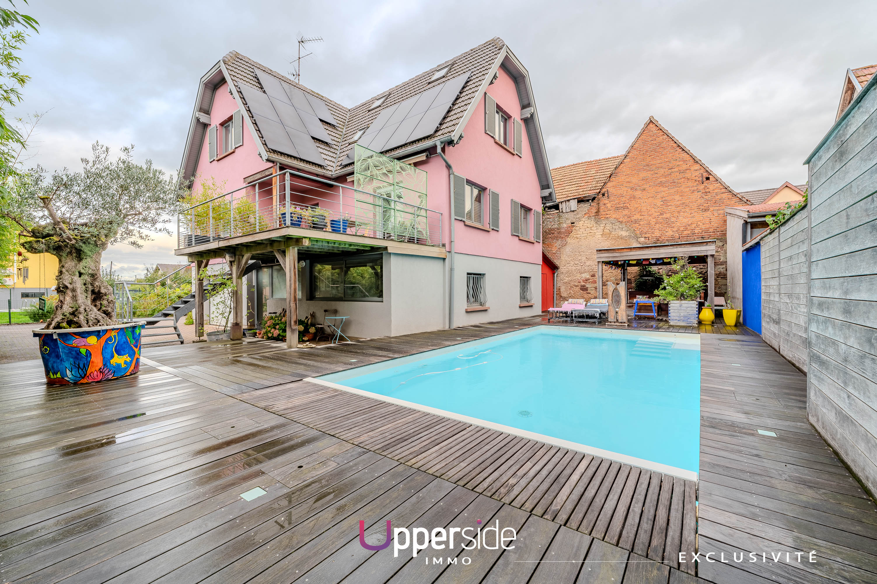 NIRVANA – Maison familiale coup de coeur avec piscine et terrasses Image