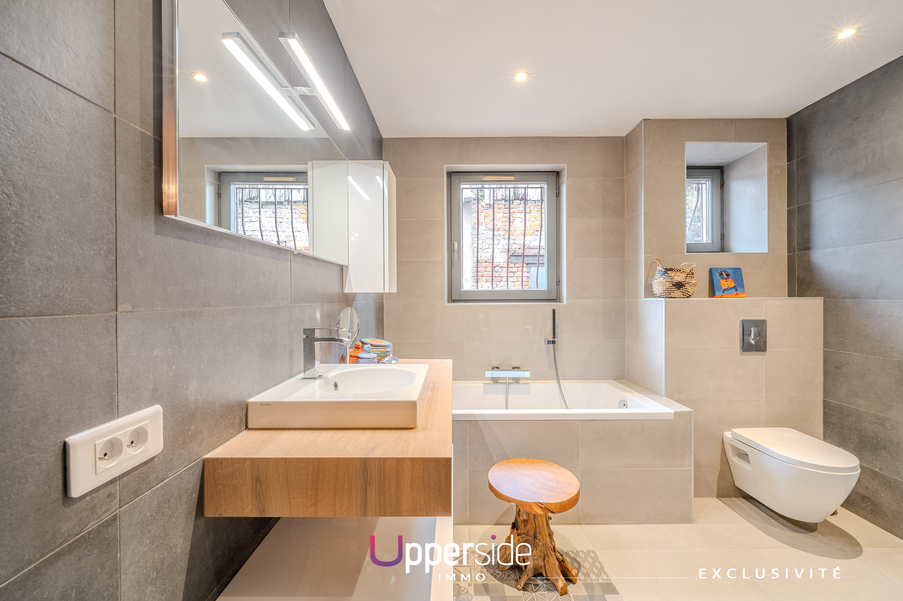 NIRVANA – Maison familiale coup de coeur avec piscine et terrasses Image