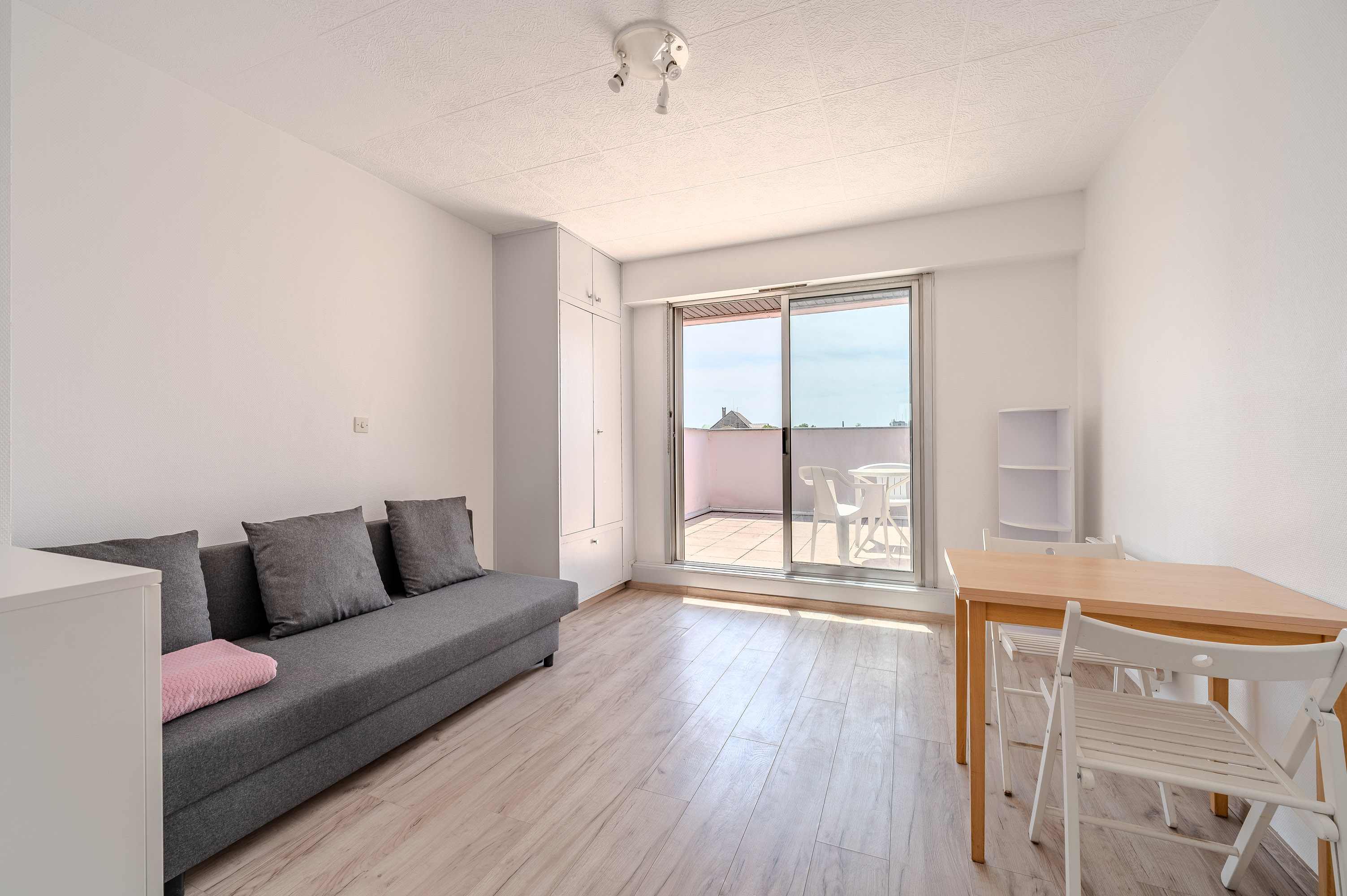 BLUEFISH – Rare sur Schiltigheim : studio meublé avec terrasse vue dégagée Image