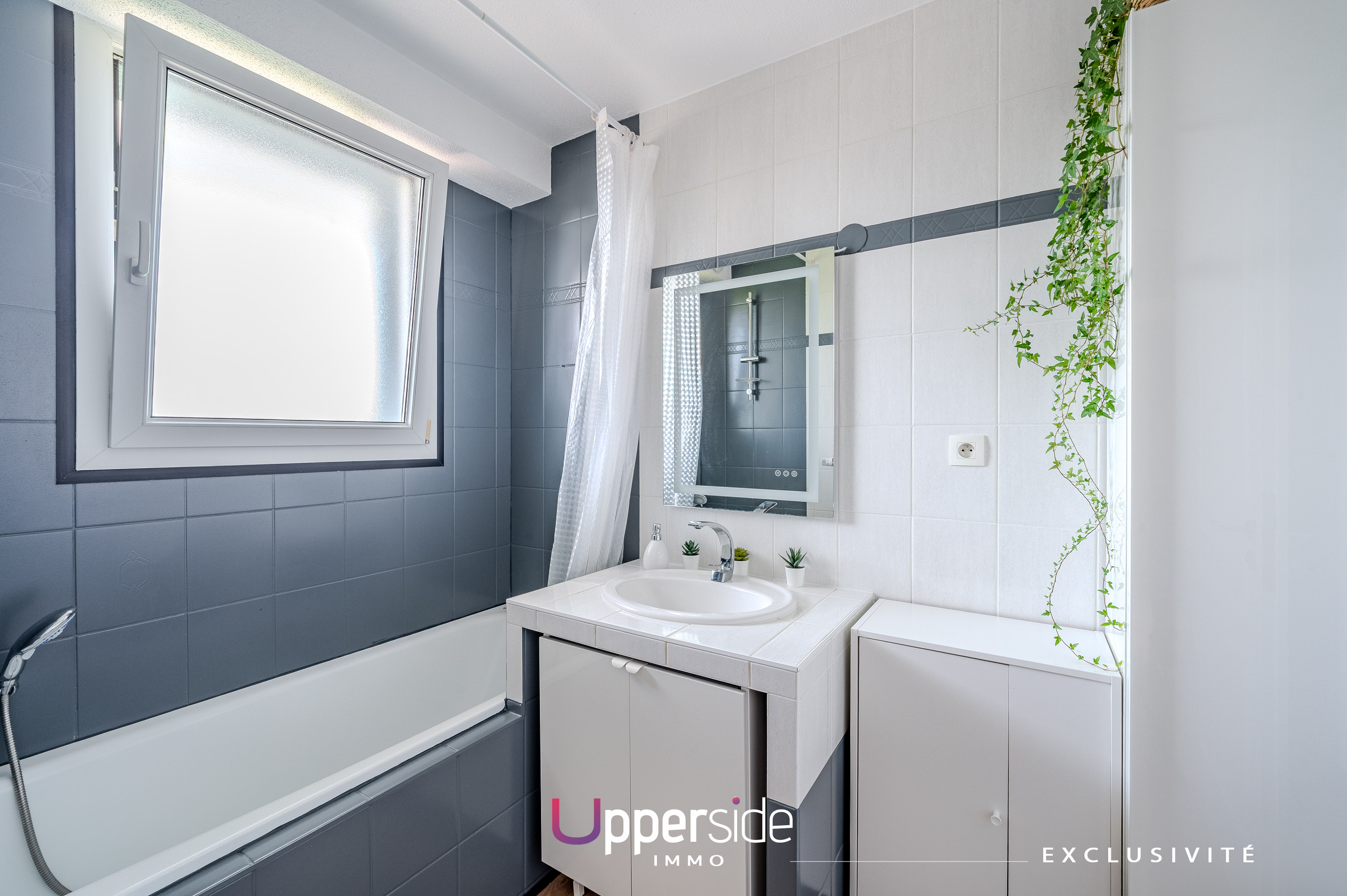 VITO : Très bel appartement 3 pièces avec garage double et parking Image