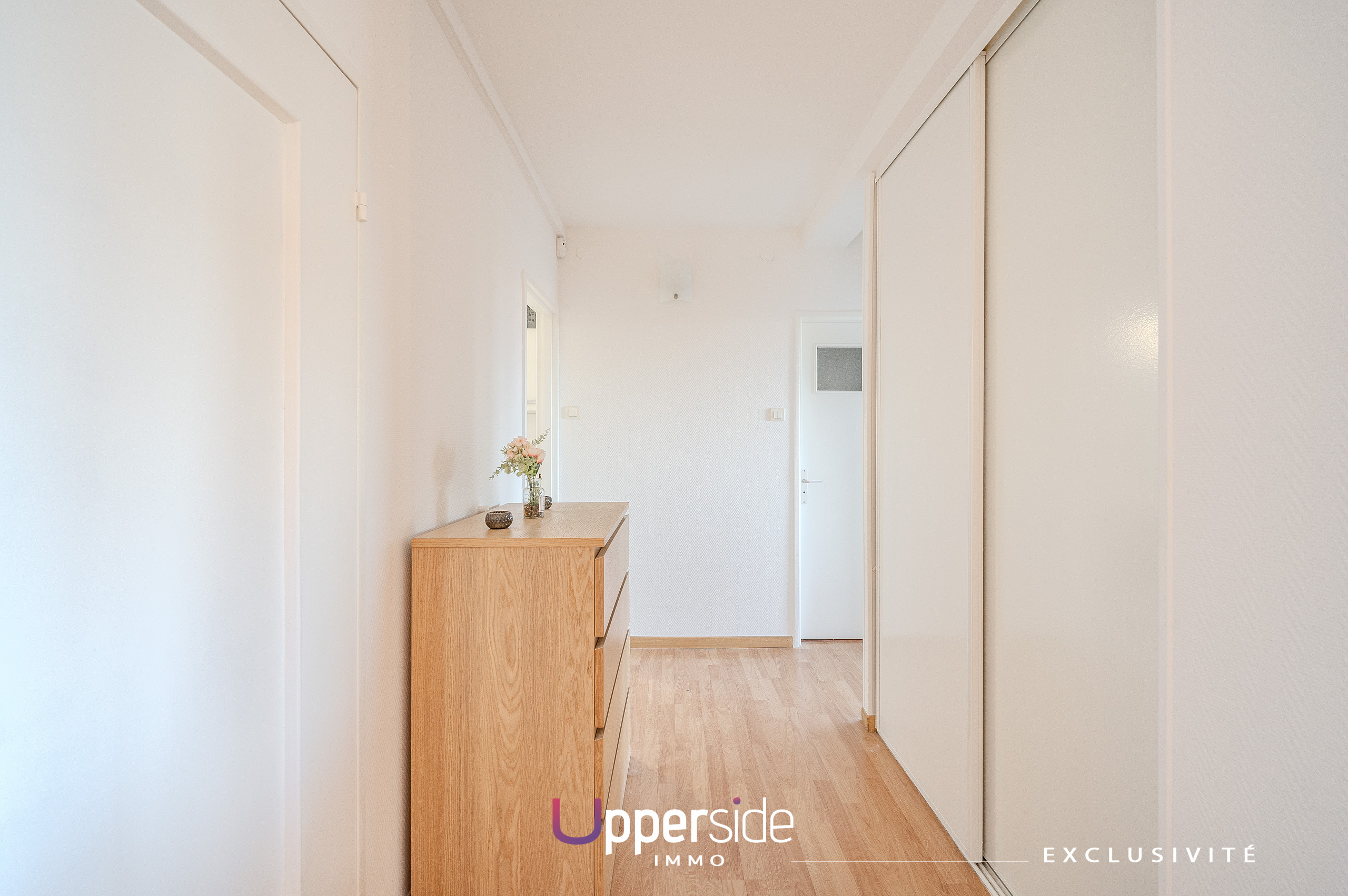 VENEZIA – Appartement 3 pièces avec balcon, garage et cave Image